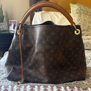 Louis Vuitton Brown Monogram Handbag